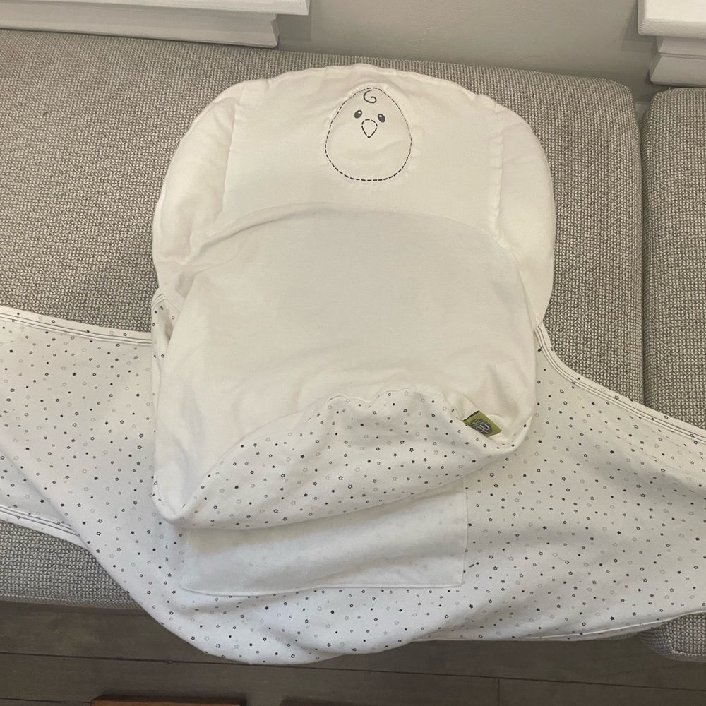 Nested Bean Zen Swaddle Classic S-L (7-18 lbs)